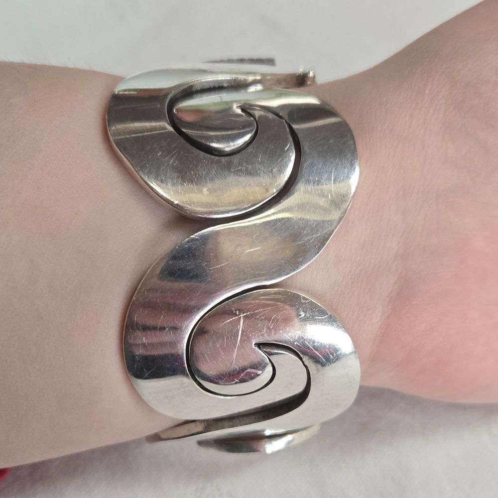 Vintage Mexico Elegant Sterling Silver 925 Swirl Bracelet HEAVY - Picture 4 of 8